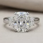 2 Karat Lab Diamond Long Cushion (Uzun Yastık) Kesim Yüzük · 0,60 Karat Yan Taşlı